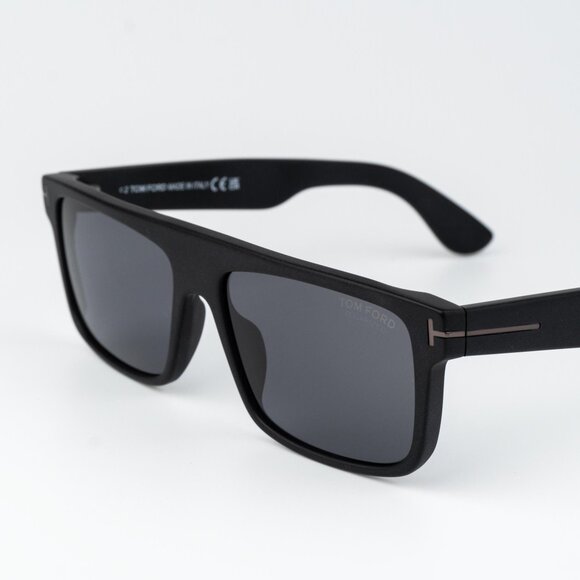 Tom Ford PHILIPPE Men Sunglasses Matte Black Polarized Rectangle FT0999-N/S 02D - Picture 5 of 11